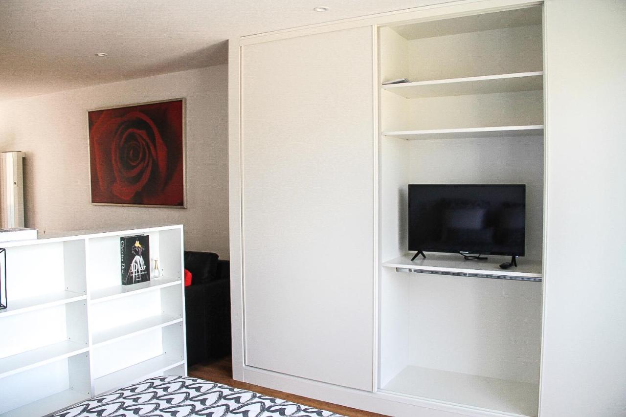 Apartamento Grand T1 Moderne Jardin Pres De Cdg Le Thillay Exterior foto